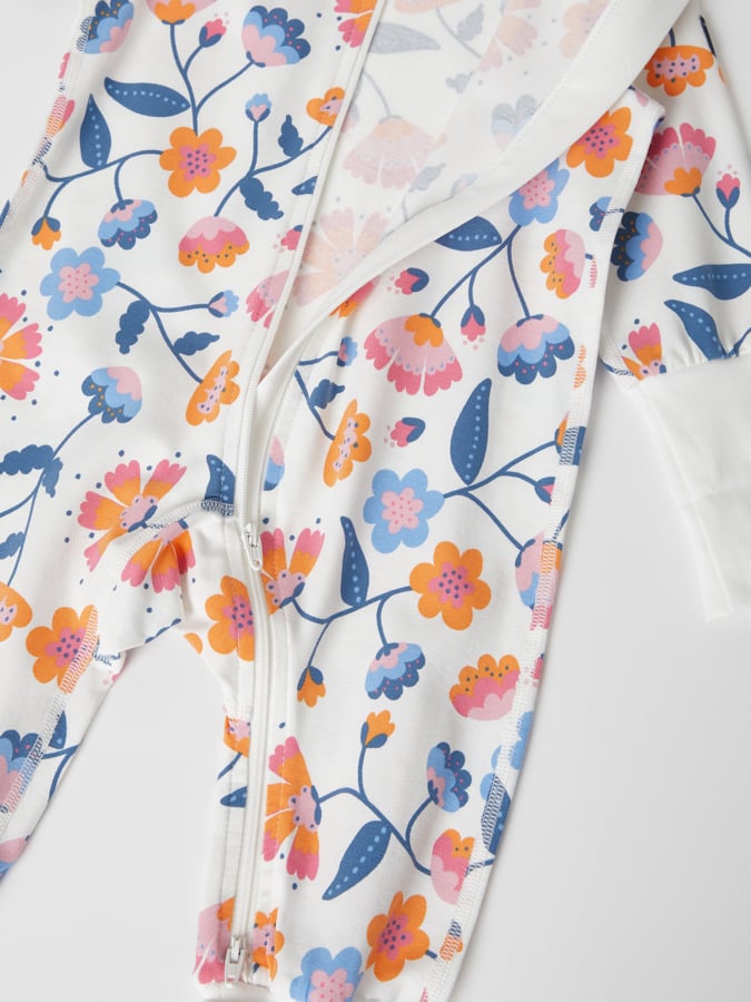 Pyjamasoverall med nedvikbara muddar blommig
