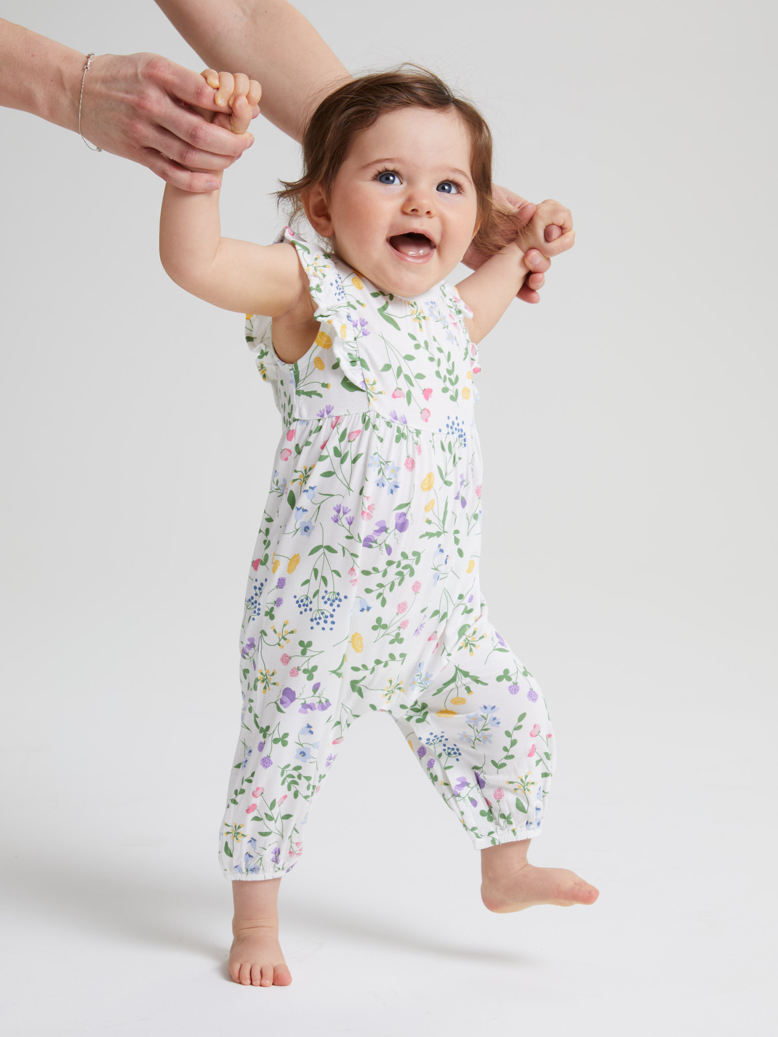 Kortärmad playsuit med volang | barnklader | BabyMode