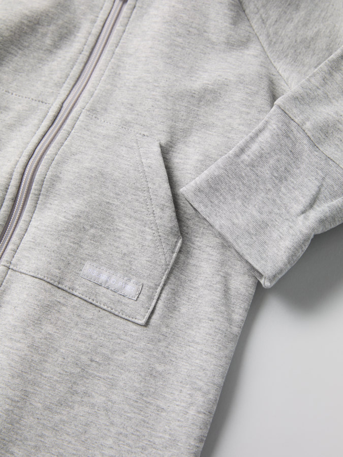 Sweatshirtoverall med luva Sweatshirtoverall med luva