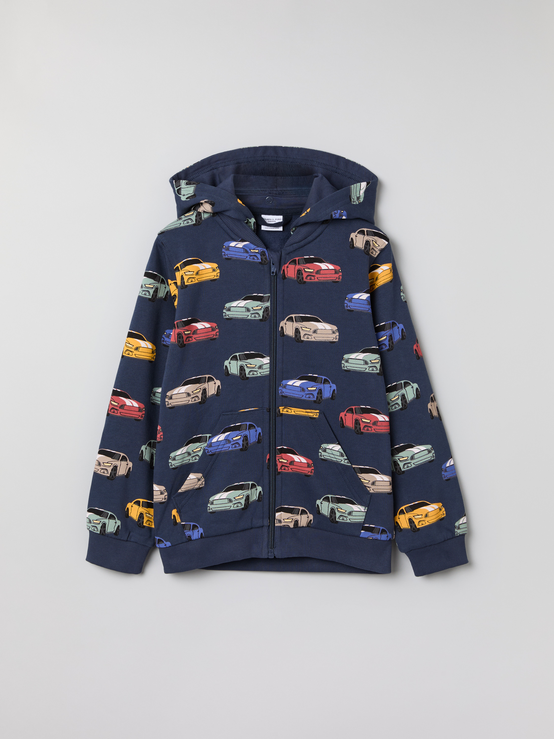 Läs mer om Hoodie med ficka bilar