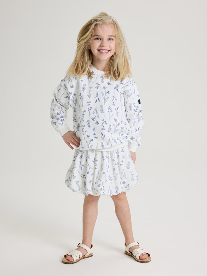 Sweatshirt blommor Sweatshirt blommor