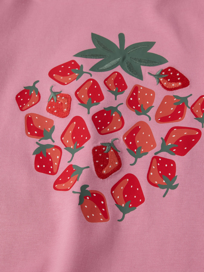 T-shirt jordgubbe