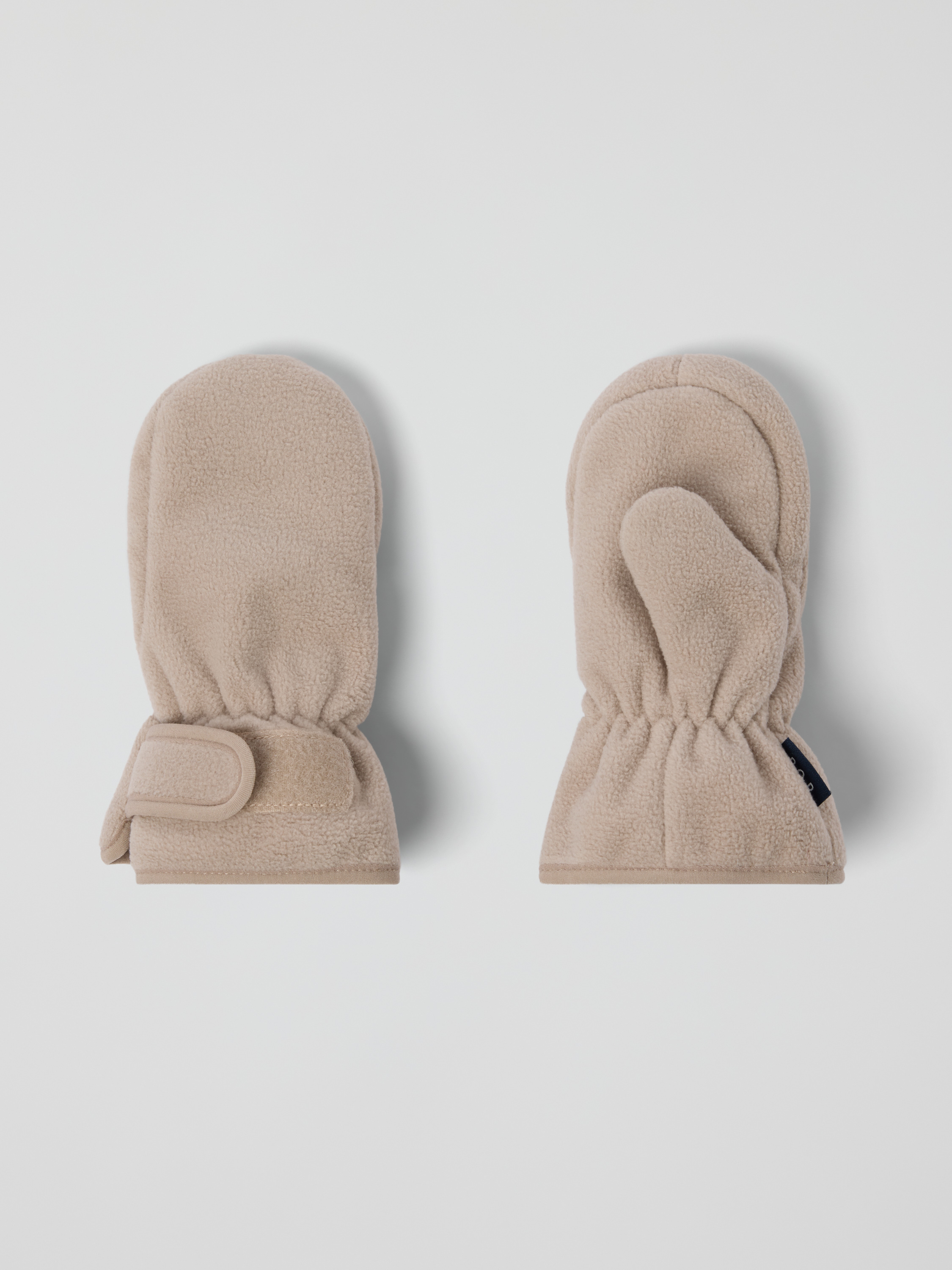 Vindtäta vindfleecevantar | barnklader - kollektioner - varvinter - accessoarer - vantar | BabyMode