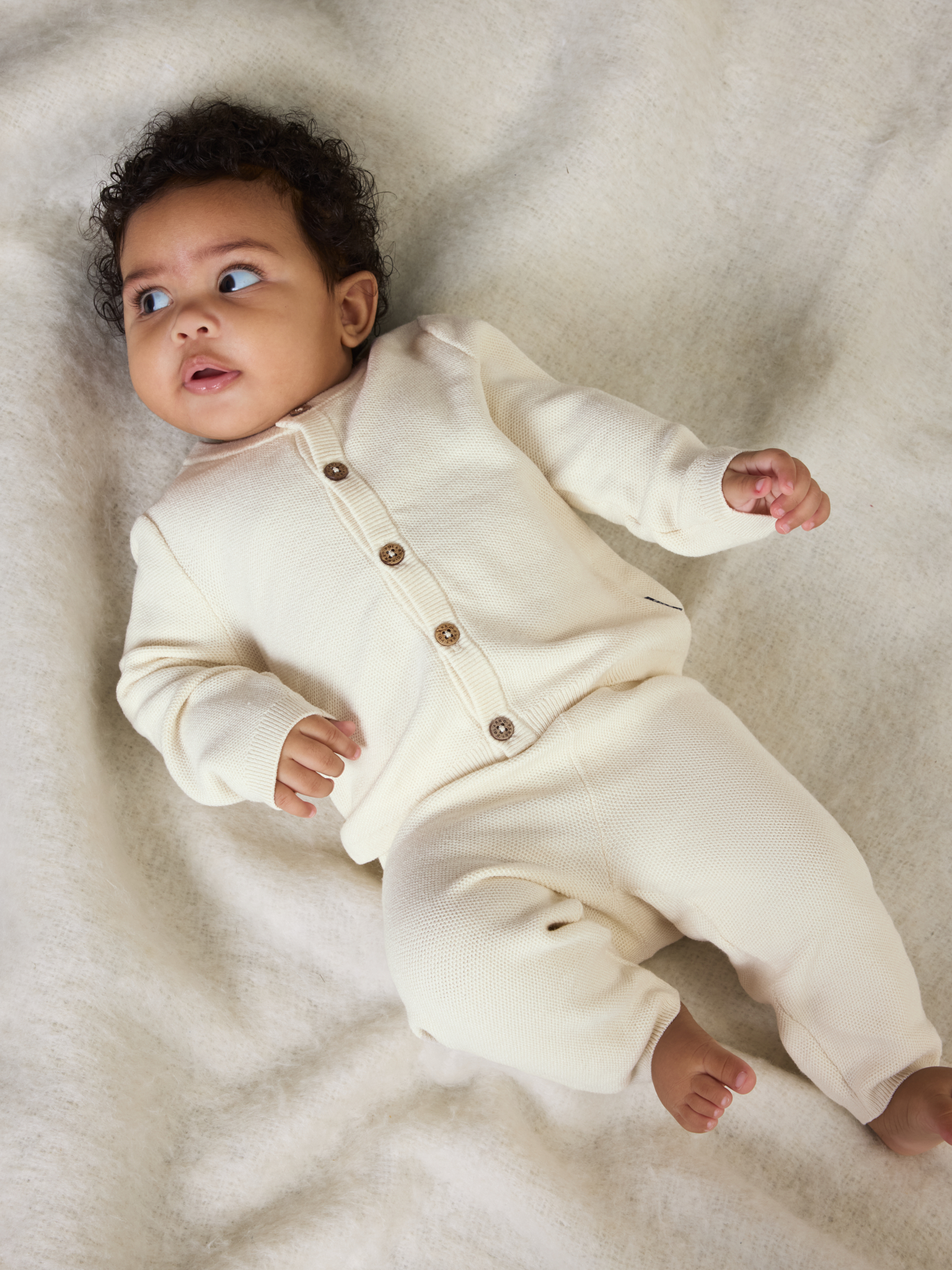 Stickad kofta | barnklader - klader - overdelar - stickat | BabyMode
