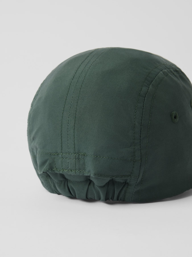 UV-keps med nackskydd