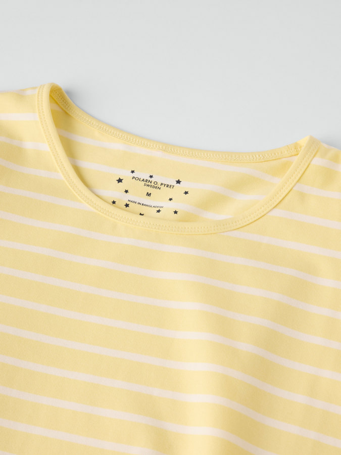 Kortärmat vuxen nattlinne randigt