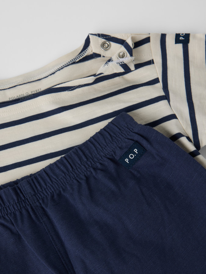 Set med body och shorts