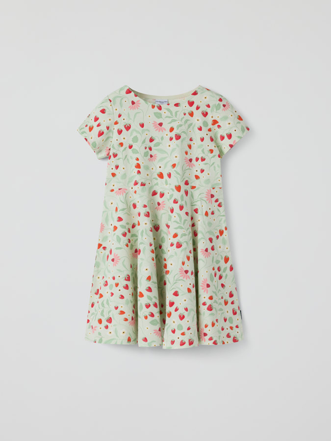 Kortärmad snurrklänning jordgubbar