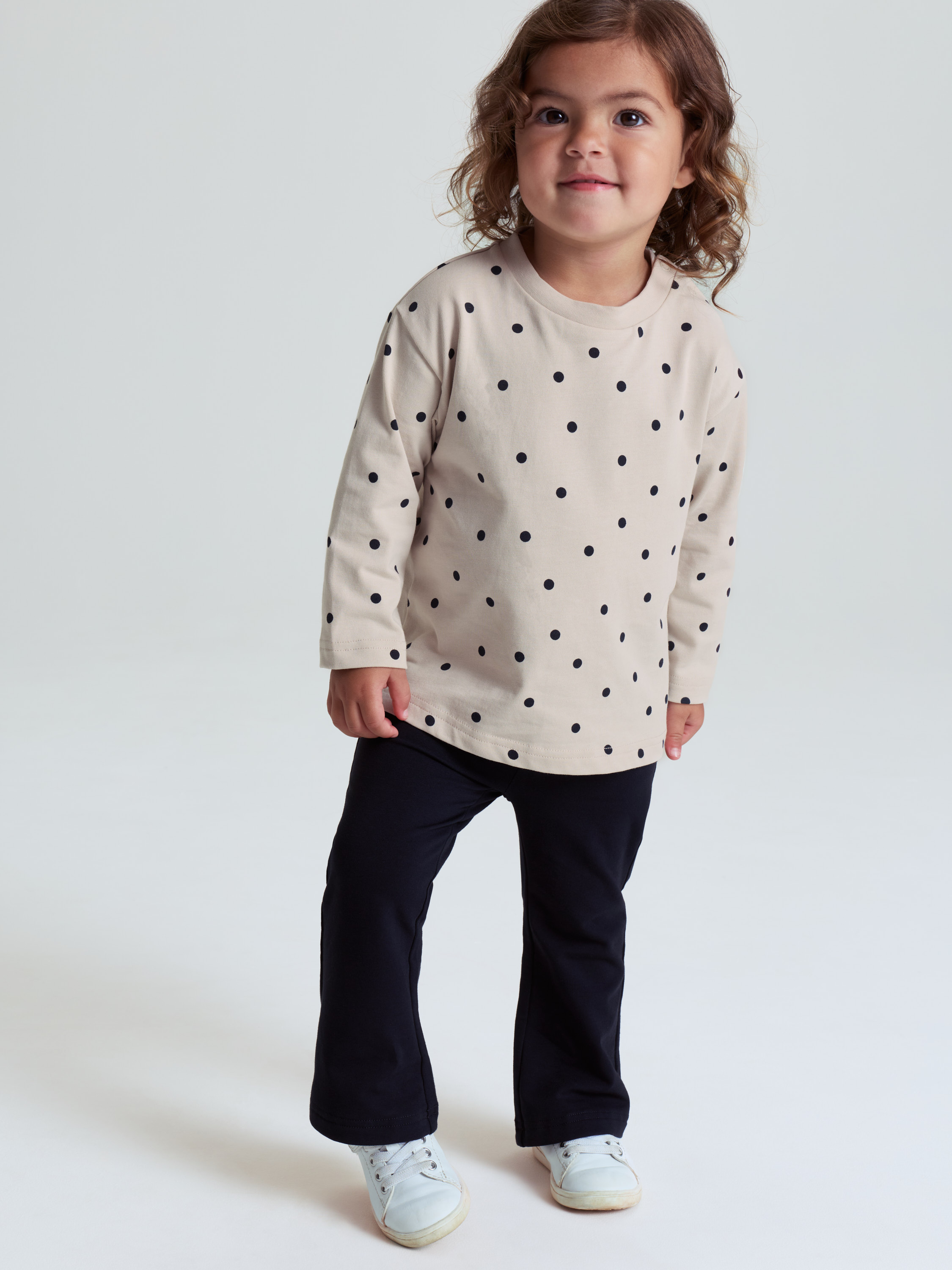 Utsvängda byxor | barnklader - klader - underdelar - byxor | BabyMode