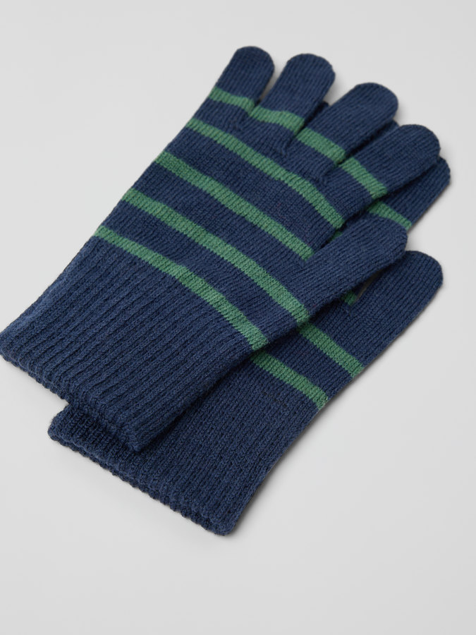 Stickade fingervantar ullmix Stickade fingervantar ullmix