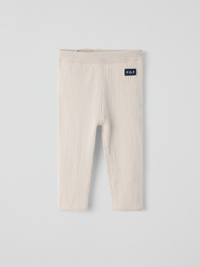 Stickad byxa Stickad byxa