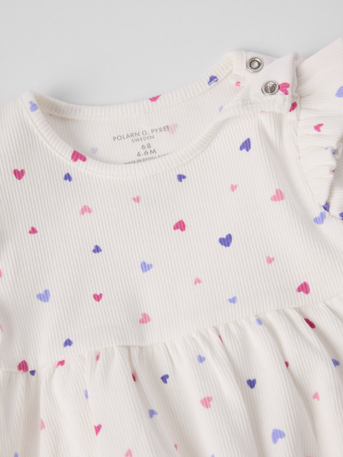 Ribbad klänning hjärtan Ribbad klänning hjärtan