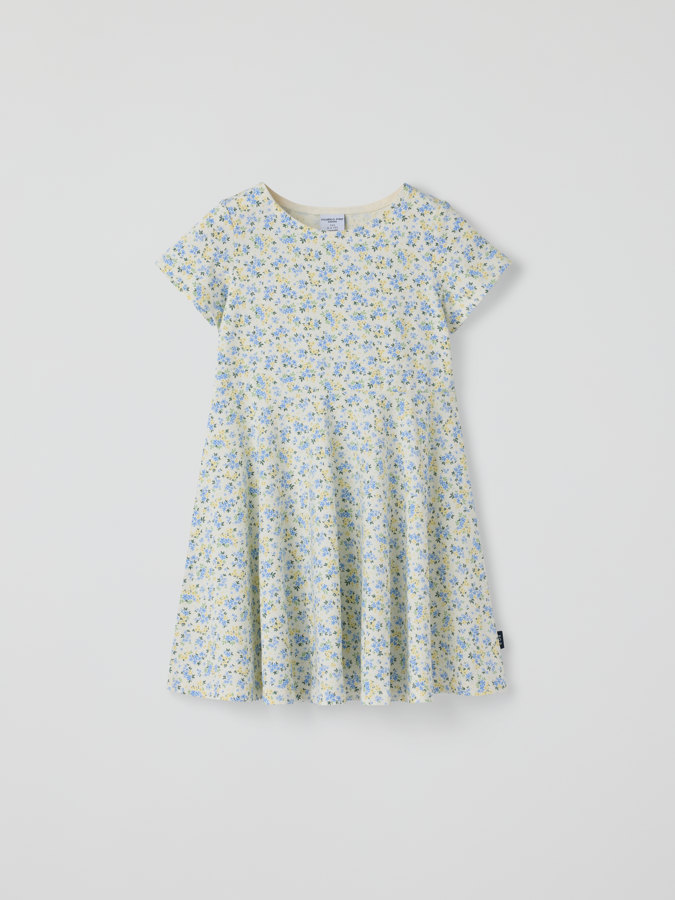 Snurrklänning blommig Snurrklänning blommig