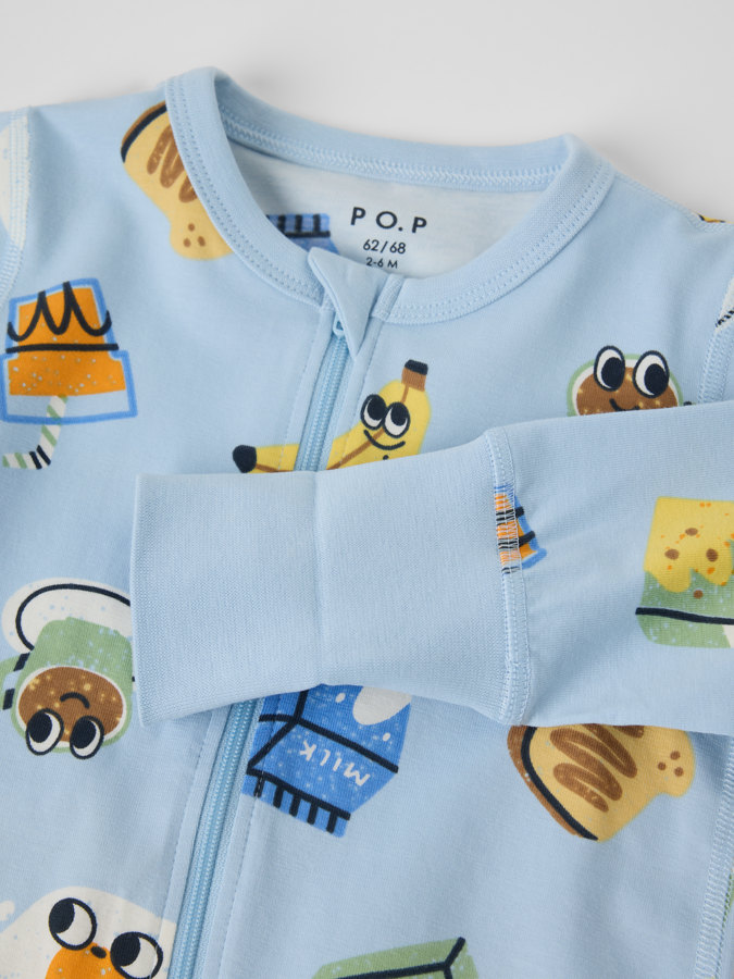 Pyjamasoverall frukost Pyjamasoverall frukost